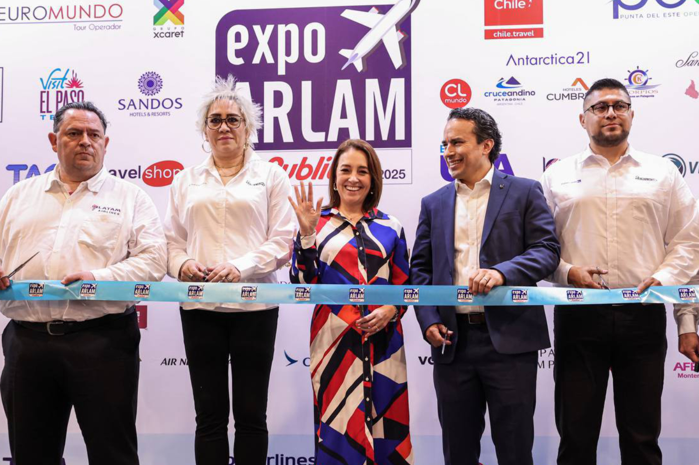 • Más de 750 agentes turísticos participaron en Expo ARLAM 2025, consolidando a Nuevo León como sede estratégica rumbo al Mundial FIFA 2026.