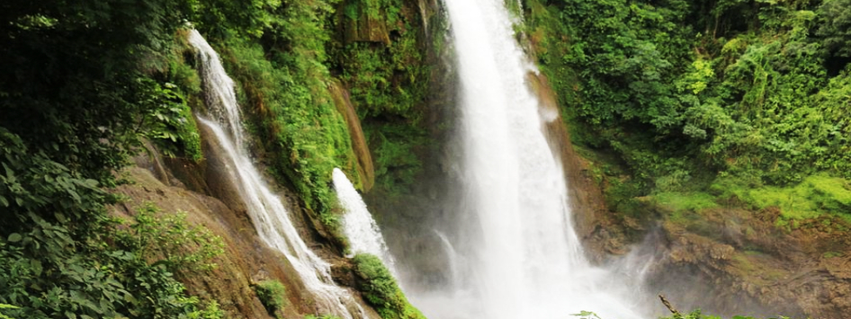 Un ícono del turismo natural y de aventura que combina conservación ambiental, infraestructura turística y experiencias únicas en contacto con la naturaleza.