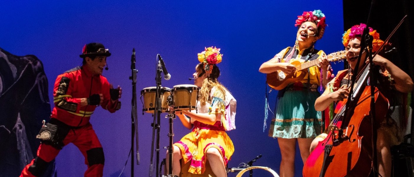 “El canto perdido del agua” es una coproducción de Percha Teatro y Sandunga Concierto Didáctico, dos agrupaciones con amplia trayectoria en la creación artística para las infancias.