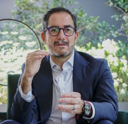 Braulio Arsuaga Losada asumió el cargo de presidente del CNET el 24 de febrero de 2020, unos días antes de la pandemia por Covid-19, y encabezó el organismo en un periodo clave para la industria turística de México.