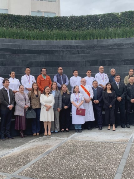 Durante su intervención, la chef Balderas subrayó que el pan “forma parte de las tradiciones y creencias de una comunidad” y que “no hay fronteras en la cocina: las personas van llevando sus conocimientos y saberes de un lugar a otro”