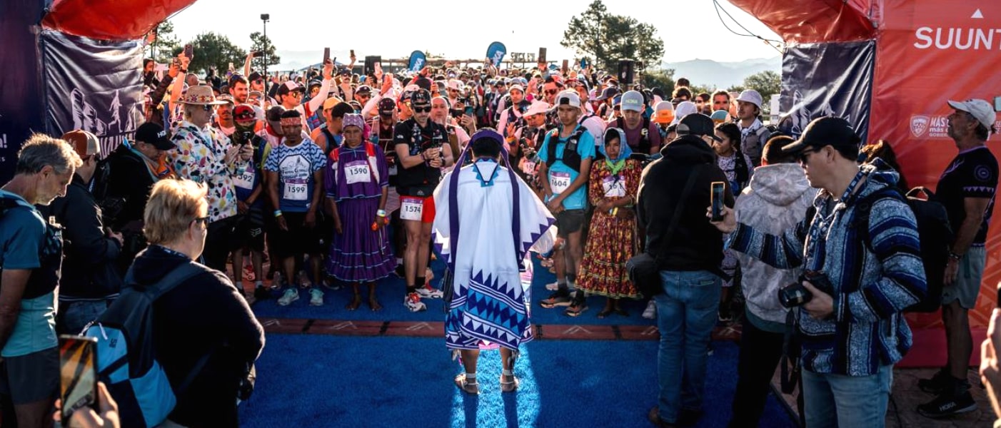 Hacen historia atletas Rarámuri en carrera “Ultra Trail Mont Blanc” 2025