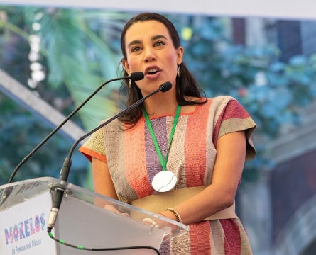 “Vivamos este foro, vengamos a oler, a comer y a sentirnos orgullosos de nuestra historia y nuestra cultura. ¡Viva Morelos y viva México!”, expresó.
