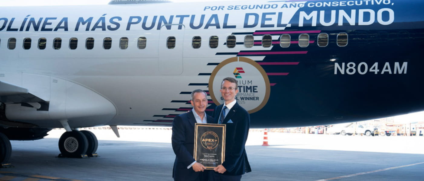 Aeroméxico recibe premio a la aerolinea más puntual