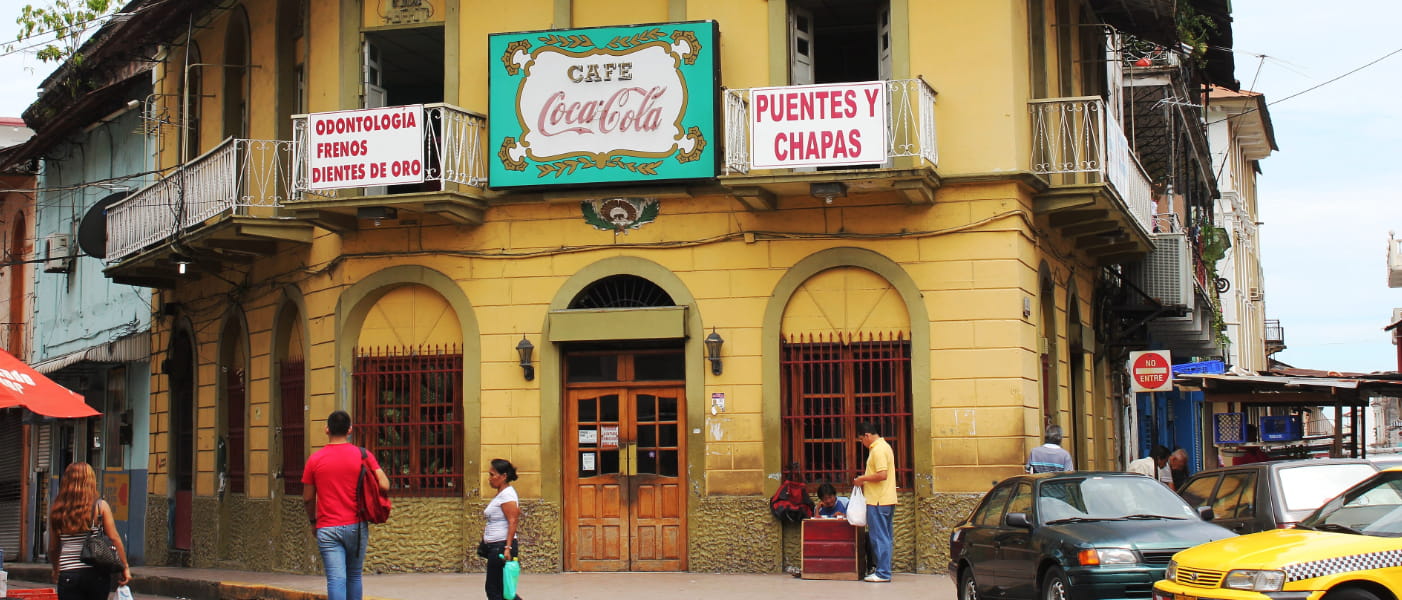 Café Coca Cola; visita a la única cafetería del mundo con el nombre del famoso refresco fundada en 1875