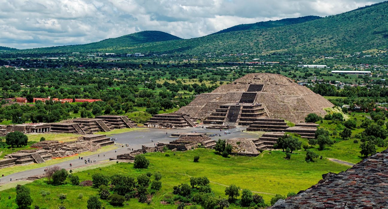 John Acosta Vox Teotihuacán hacia el Mundo, El Valle de los Dioses