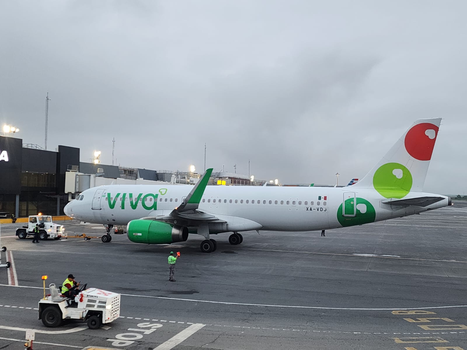 Por: John Acosta Vox Viva Aerobus BOG-MTY